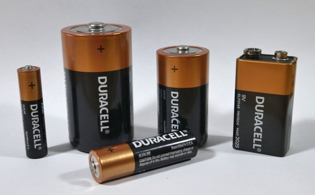 Duracell Batteries: AAA, C, D, AA, 9V. Alkaline batteries for power. IL Battery Act.